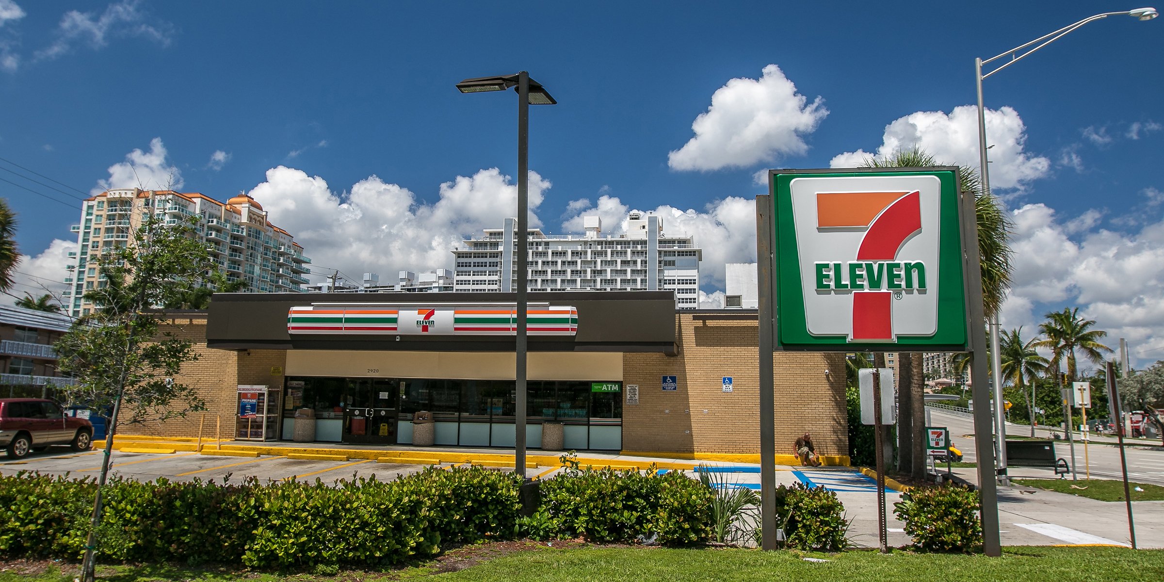 leading-sign-company-trusted-by-national-brands-for-120-years